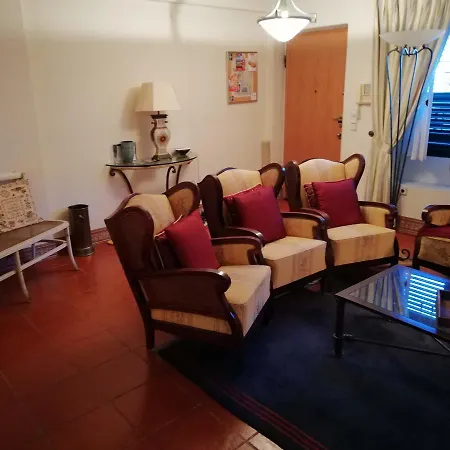 Lisbonhouse Pensión 5*
